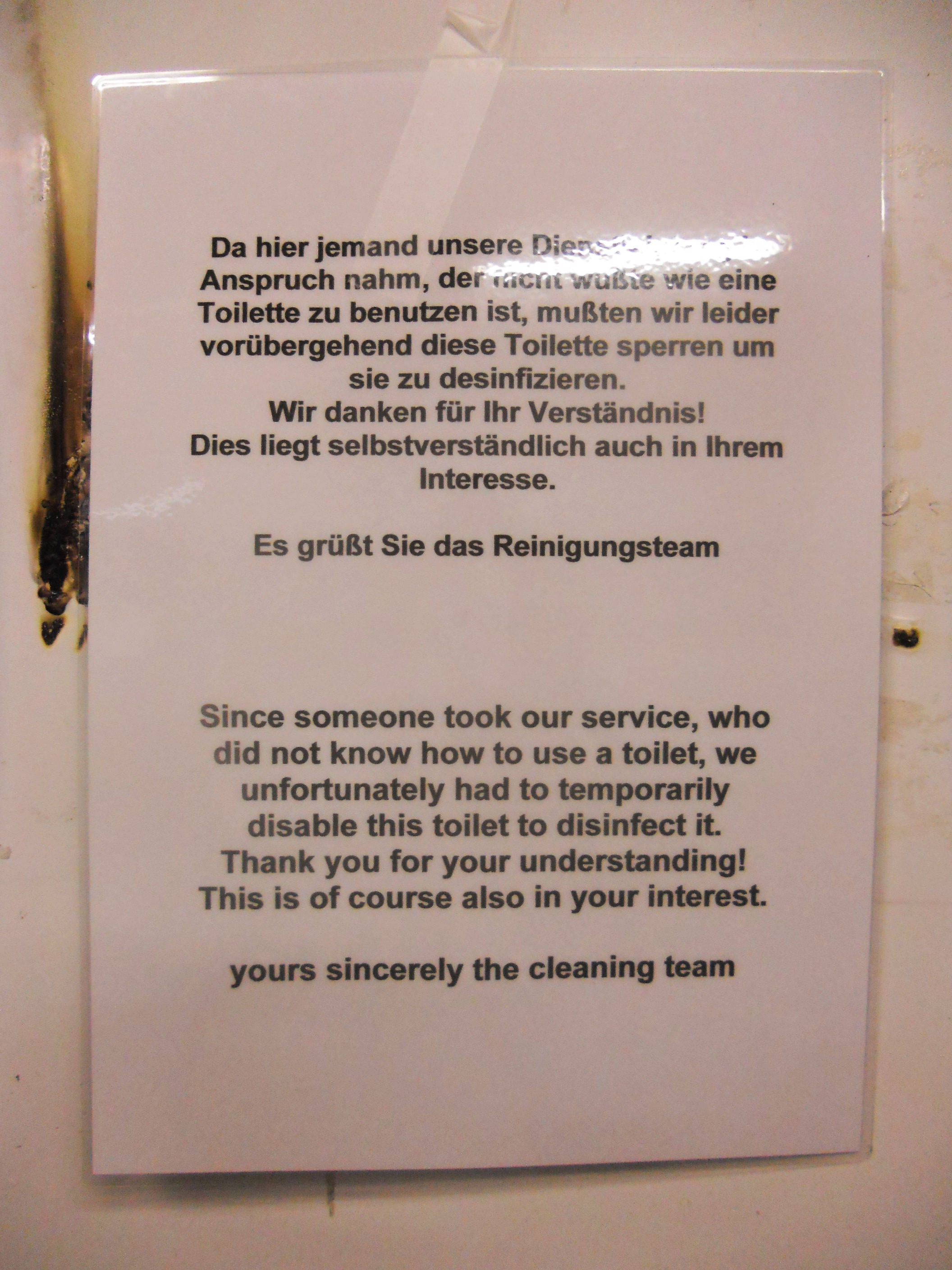 Didepan toilet stasiun Salzburg